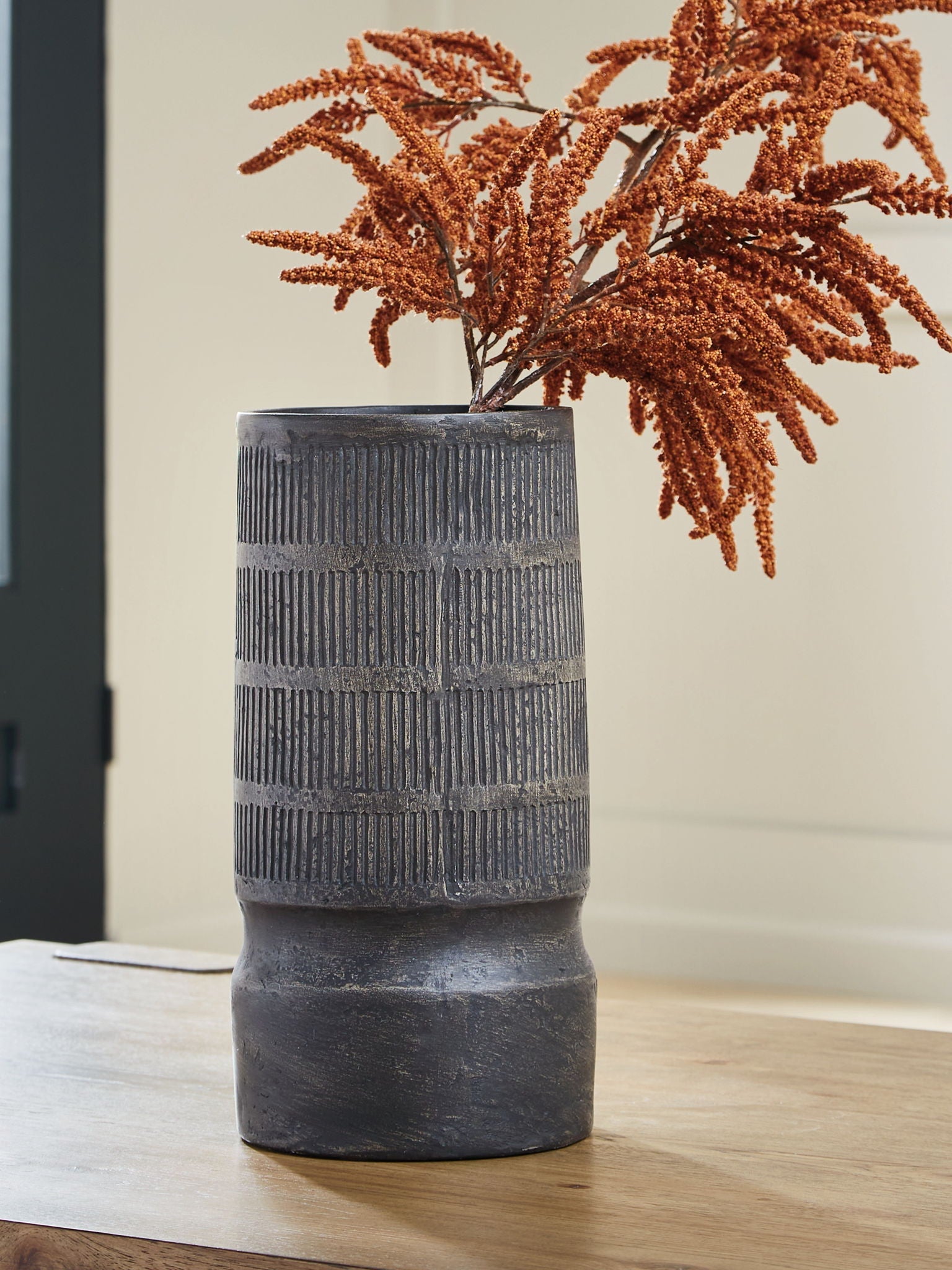 Beninworth - Vase